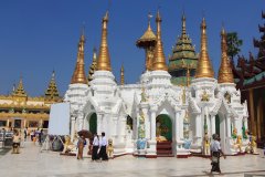 28-Around the upper terrace of the Shwedagon Pagoda